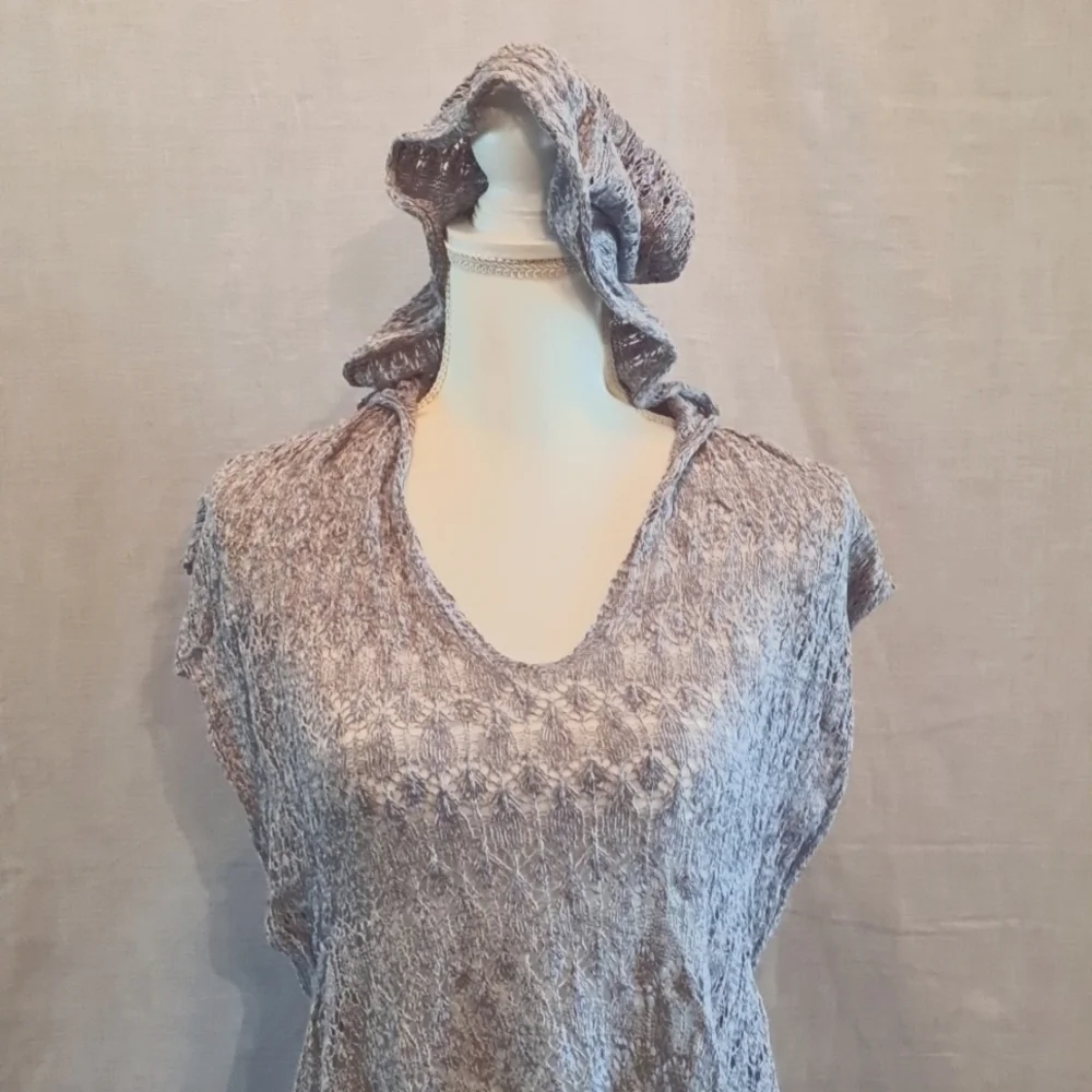 Moth SM womens sweater top gray hooded very lightweight unique - Picture 5 of 7